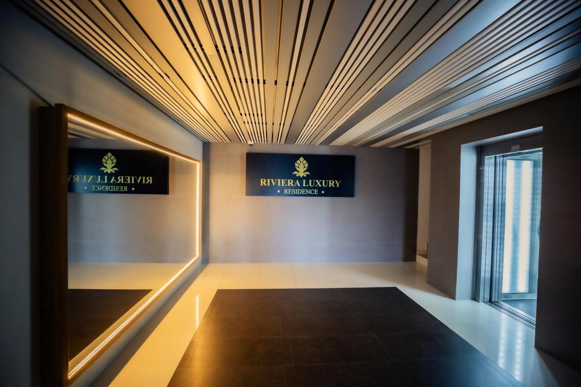 Red Hotel Riviera Suite&Lake คลูจ-นาโปกา ภายนอก รูปภาพ